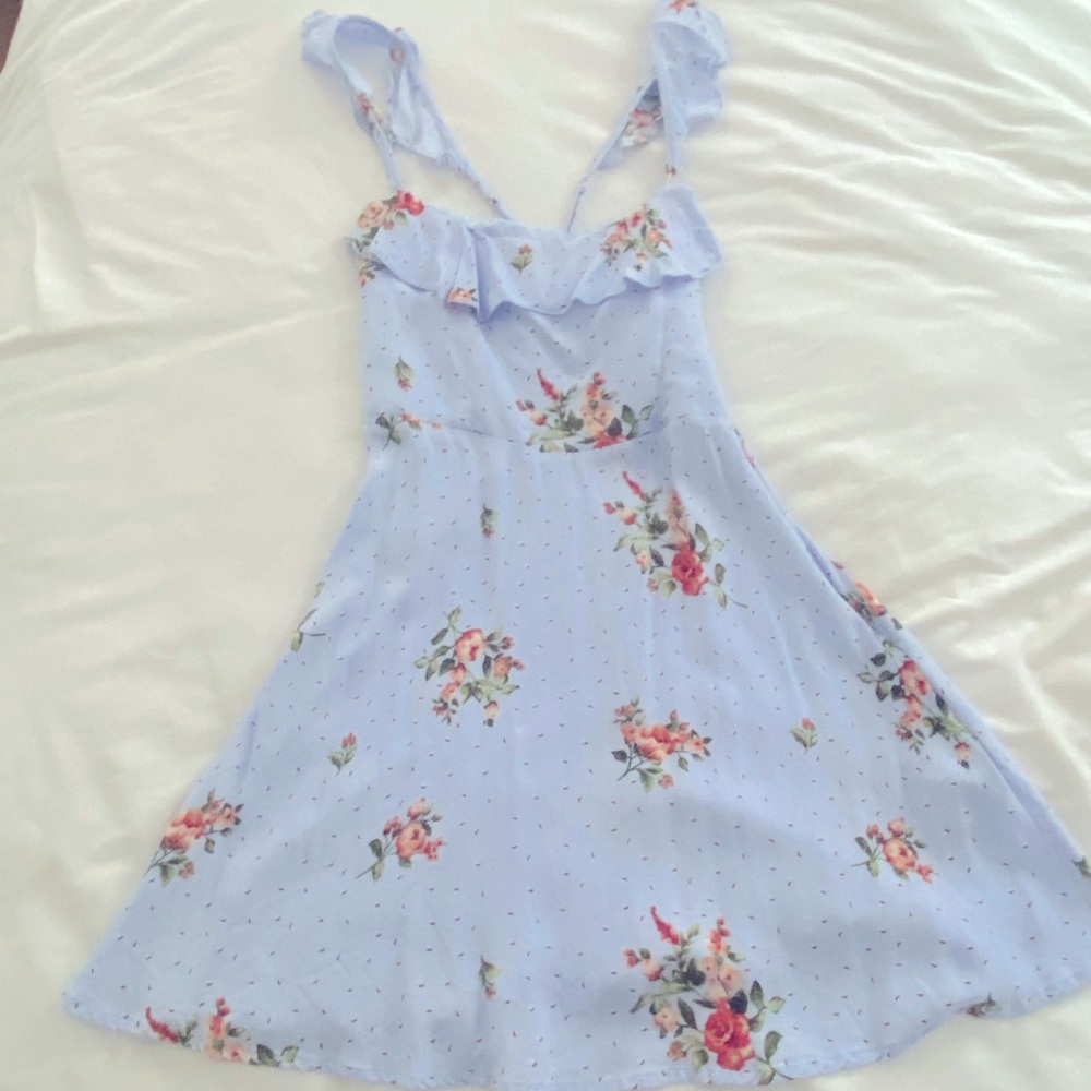 Forever 21 Baby Blue Floral Sundress with Flutter Straps and Keyhole Back
